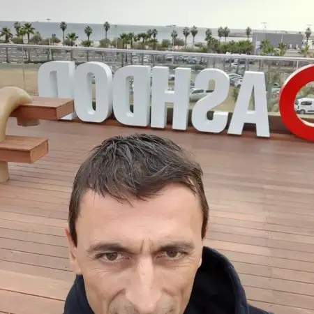 Alex, 48Україна 