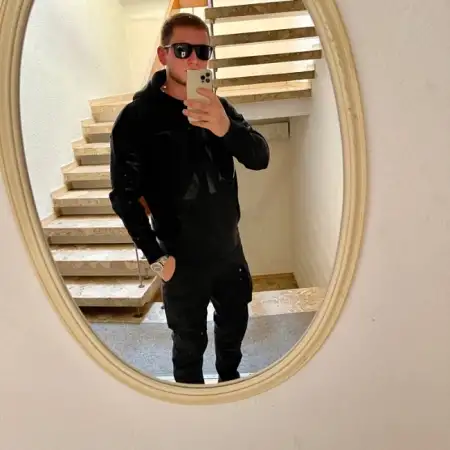 Roman, 34Україна