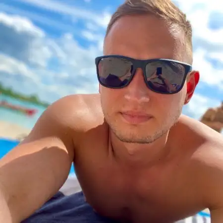 Roman, 34Україна 