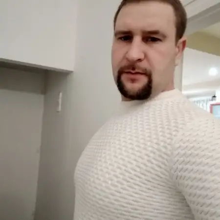 Vitaliy, 42Україна 