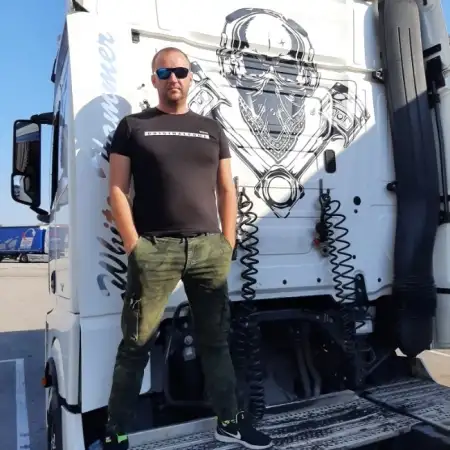 Sergey, 40Україна 