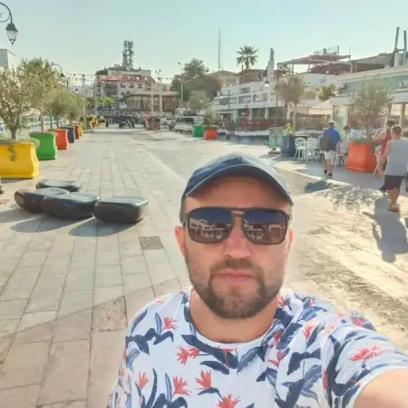 Taras, 41Україна 