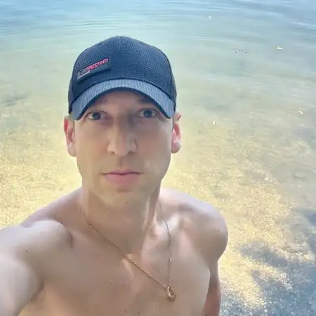 Andruy, 44Україна 