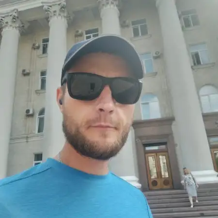 Yuriy, 38Україна 