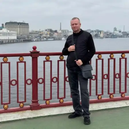Yuriy, 52США 