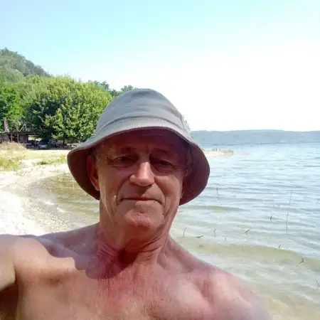 Lev, 72Україна 