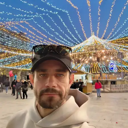 Evgeniy, 42США 