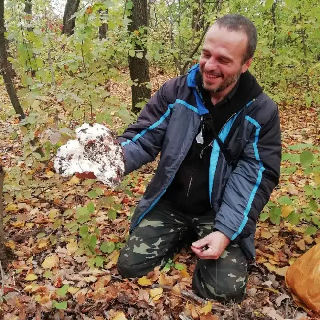 Dmitriy, 46Україна 