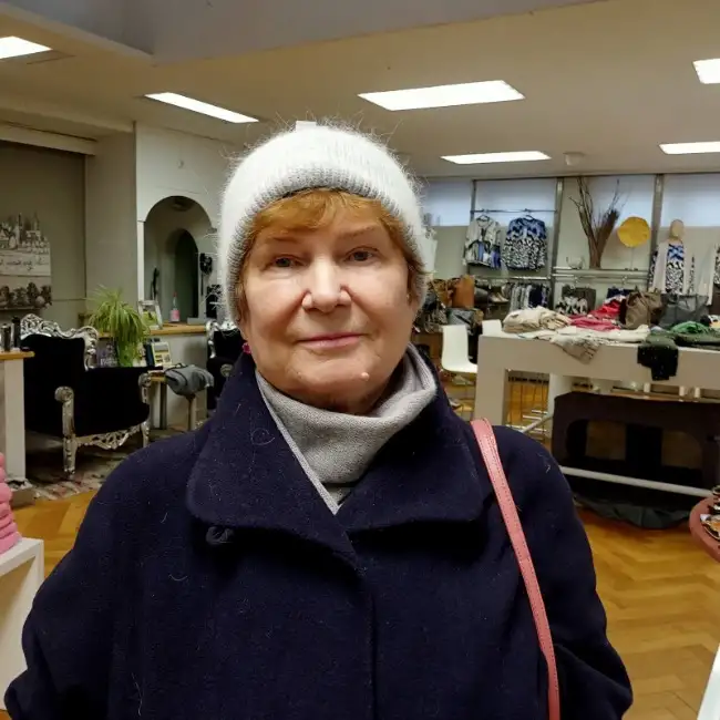 Valentyna, 79