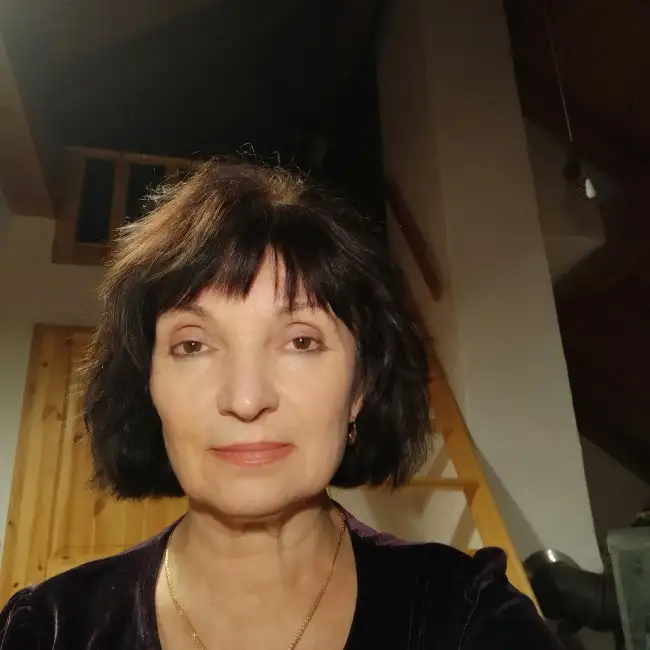 Nataliia, 72
