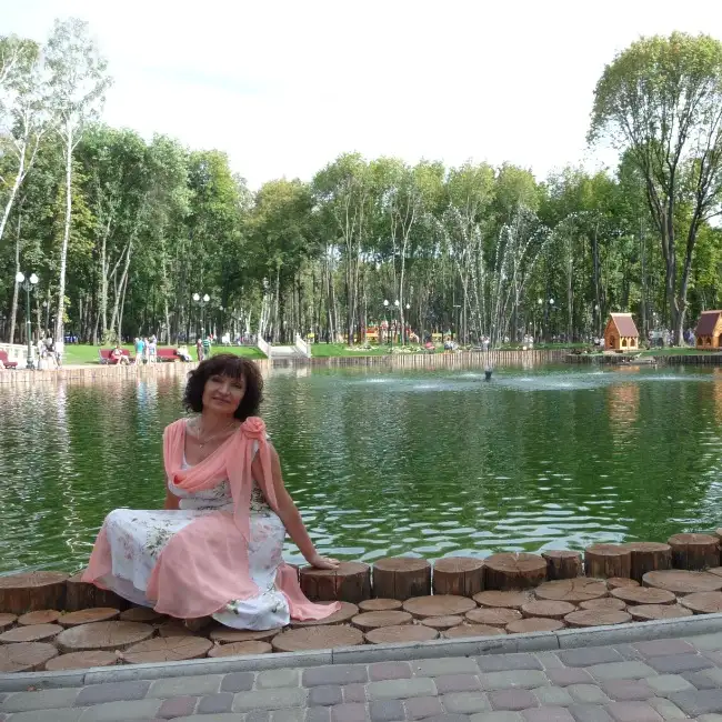 Nataliia, 72