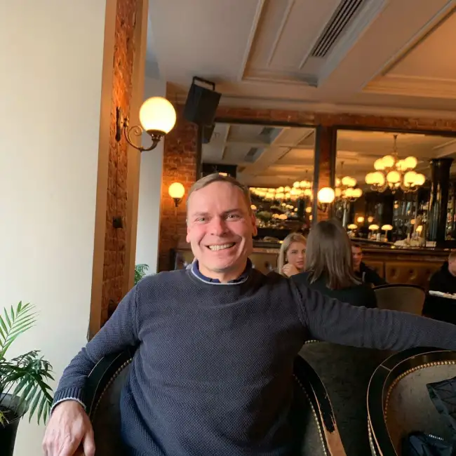 Yan, 57 - UA WUAMBA