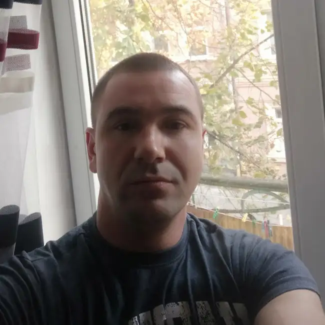 Pavel, 37