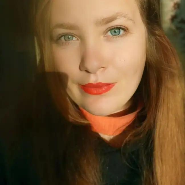 Anastasiya · 26 ·           