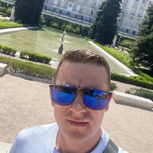 Taras