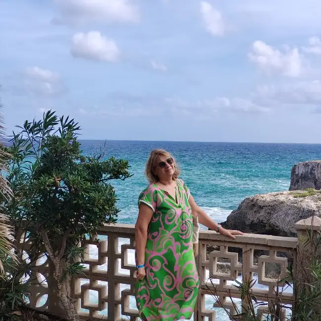 Valentina, 63